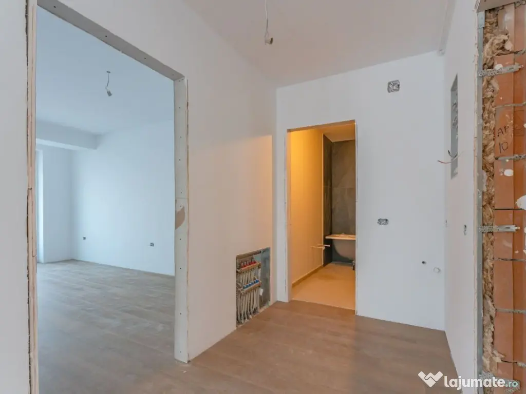 Apartament modern cu 2 camere și balcon generos | Zona B... 