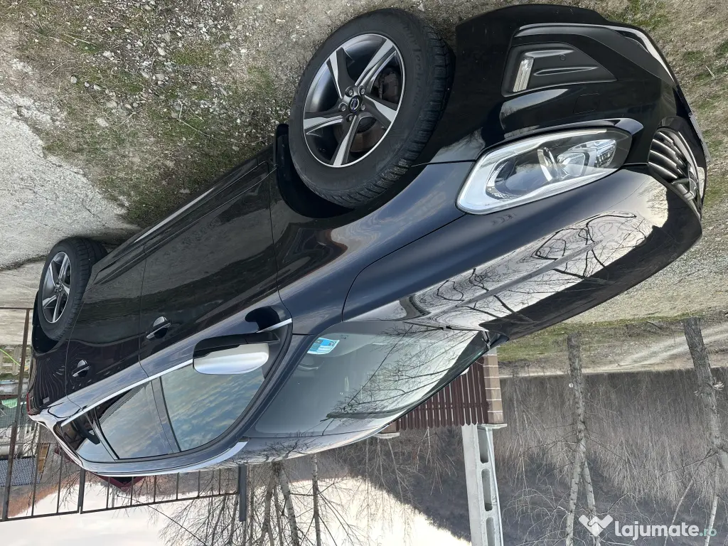 Volvo xc60, r design, 2,4l, 181 CP impecabil 