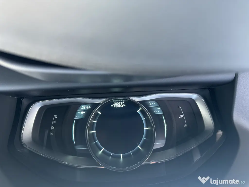 Volvo xc60, r design, 2,4l, 181 CP impecabil 