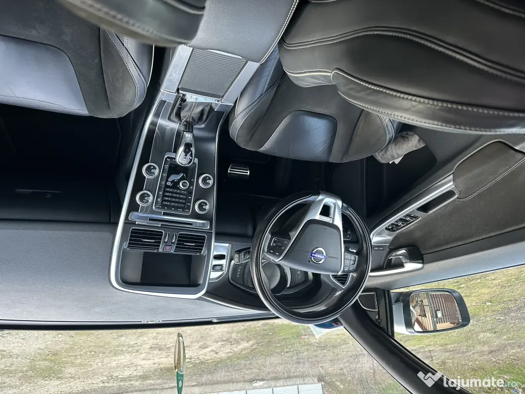 Volvo xc60, r design, 2,4l, 181 CP impecabil 