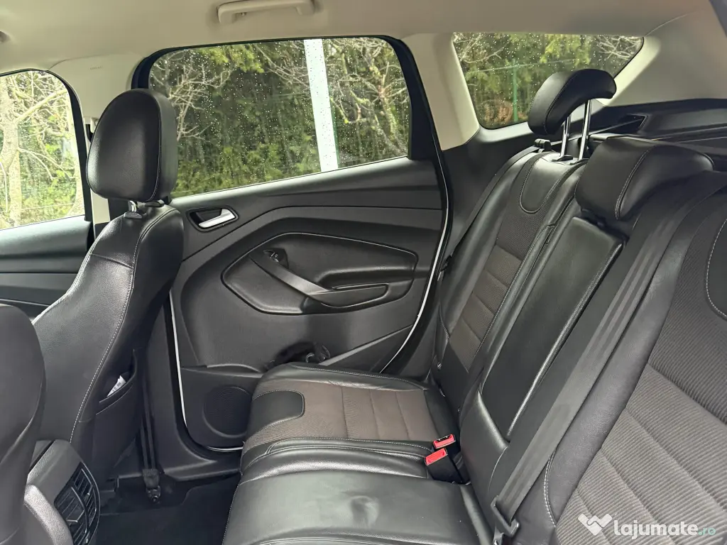 FORD KUGA 2015,4×4 