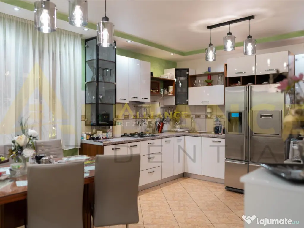 [OLTENITEI] Vila cu 7 camere - 325 MPU - Teren - 766 MP 