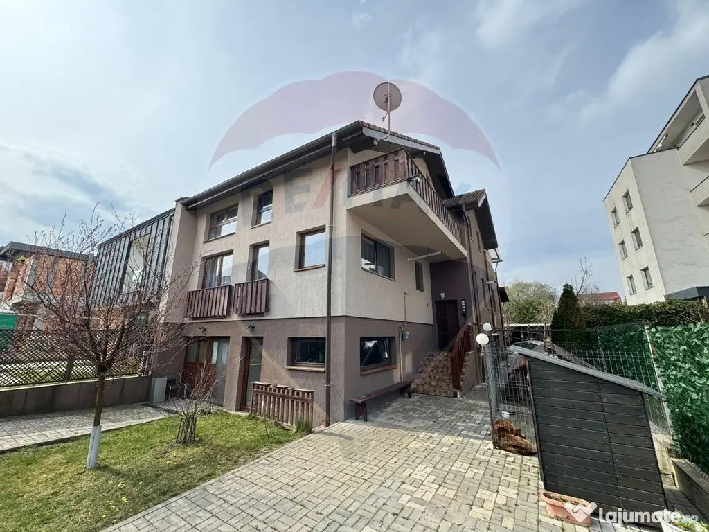 Apartament cu 5 camere de închiriat în zona Buna Ziua