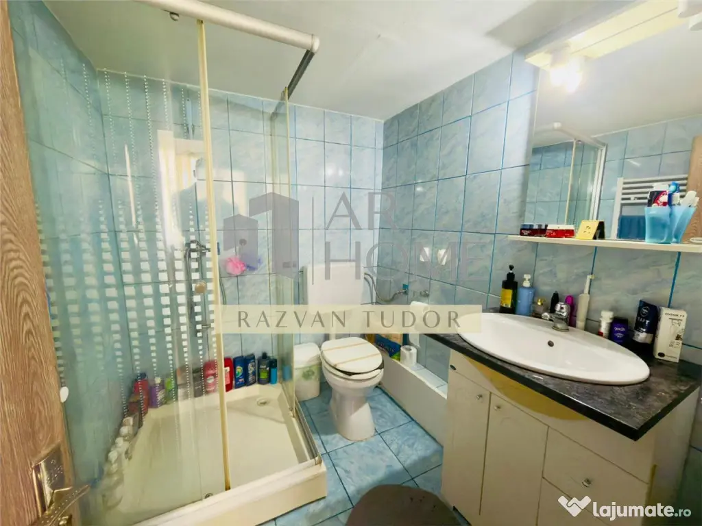 Casa 4 camere , semifinisata , cu beci , Ploiesti ,zona cent 