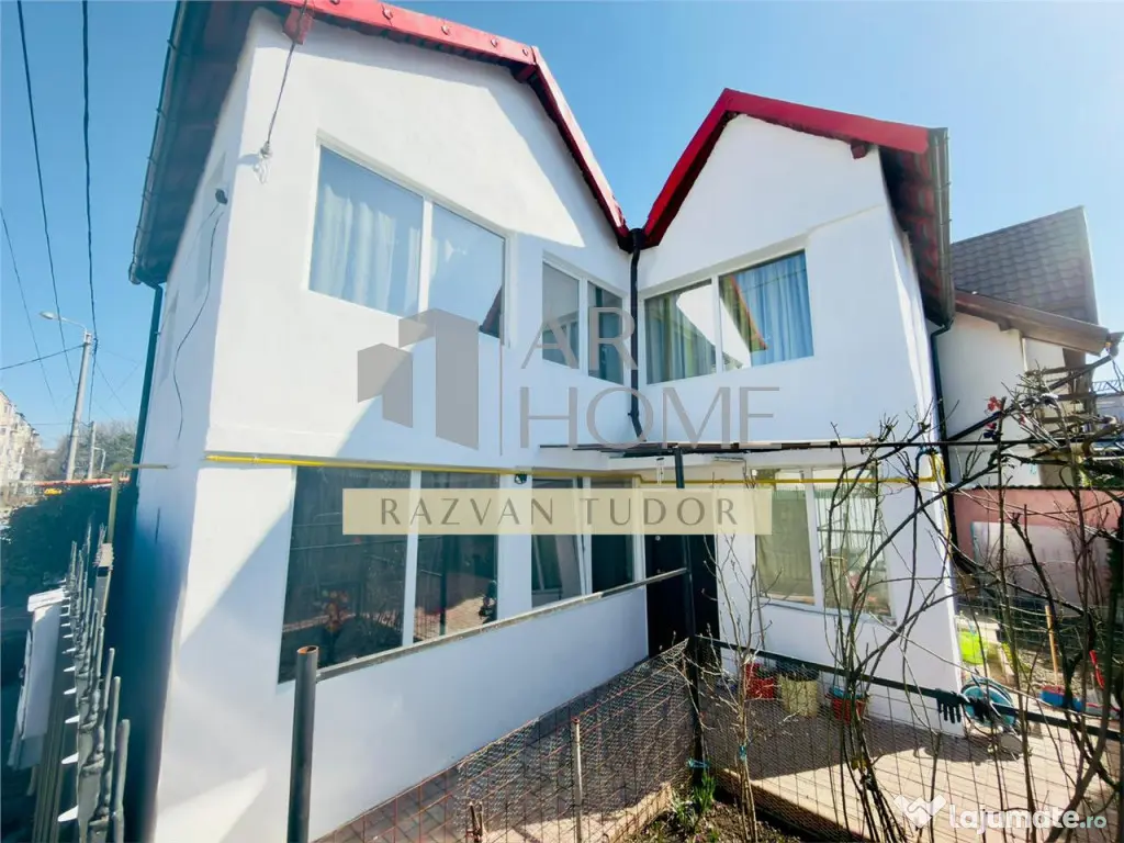 Casa 4 camere , semifinisata , cu beci , Ploiesti ,zona cent 