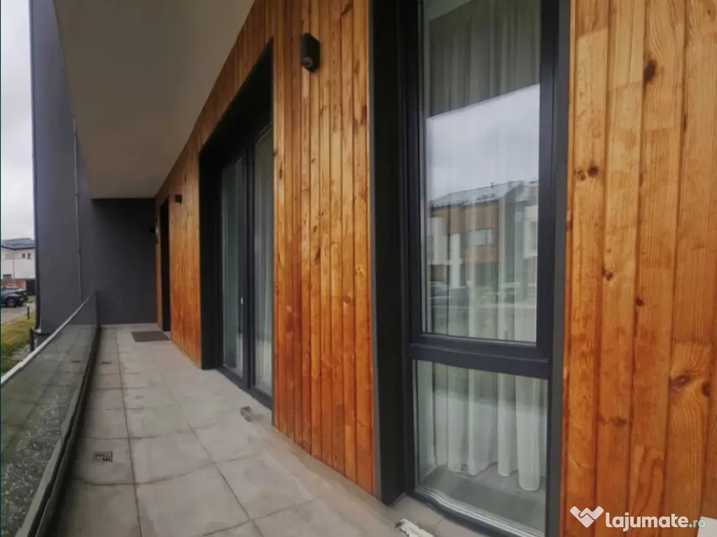 Apartament 2 camere, decomandat - zona Bartolomeu 