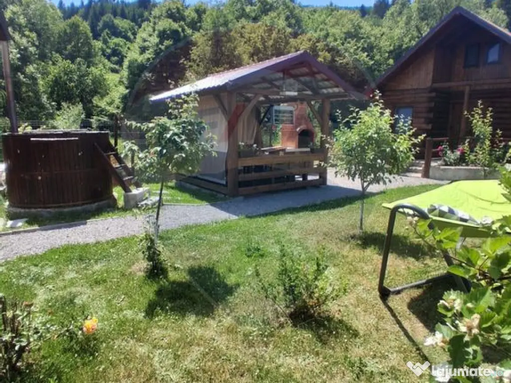 Refugiu în natură, Cătrușa Covasna – cabană cu pot... 