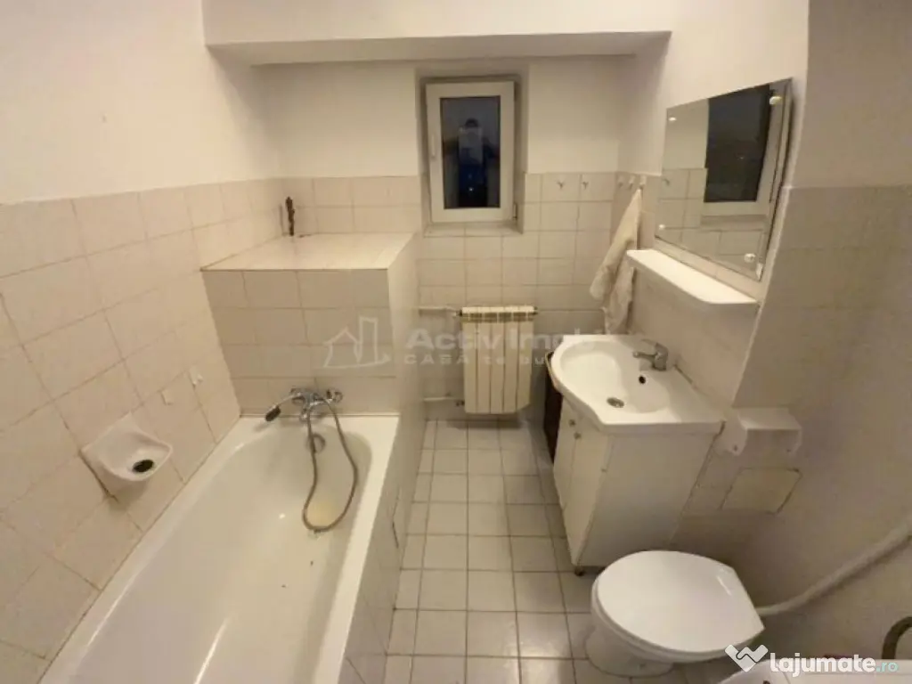 2 Camere, Bulevardul Unirii (Union Plaza) 