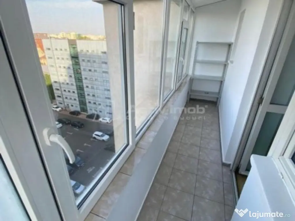 2 Camere, Bulevardul Unirii (Union Plaza) 