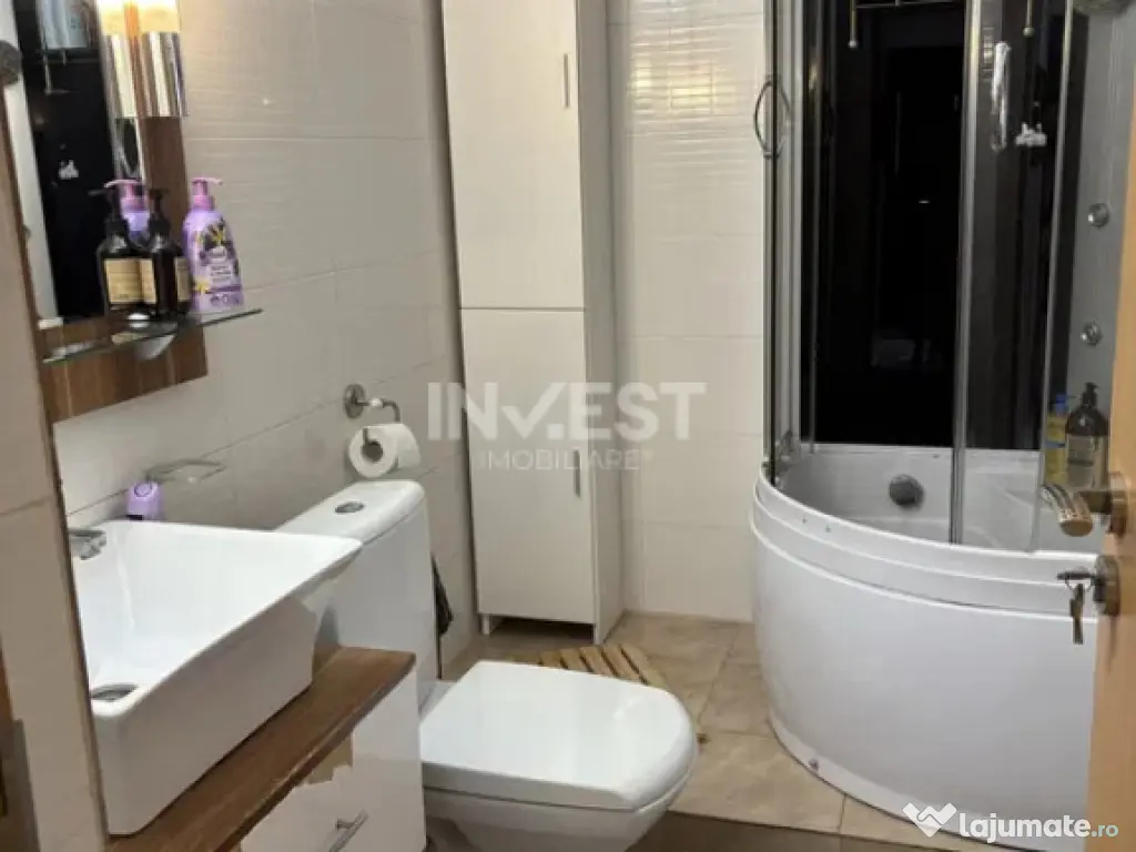 Apartament 2 camere, decomandat, Nicolina, etaj intermediar 