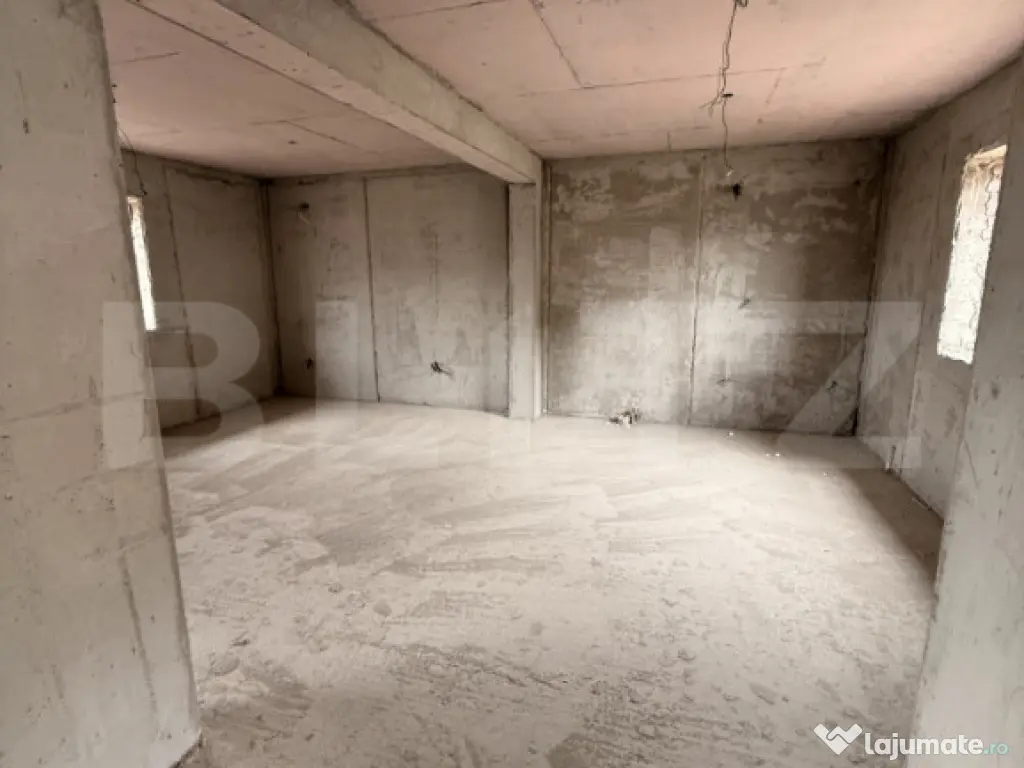 Casă modernă in Ploiesti + curtea + 2 locuri de parcare. 