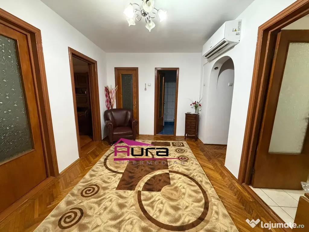 Apartament 4 camere Str.Victoriei 