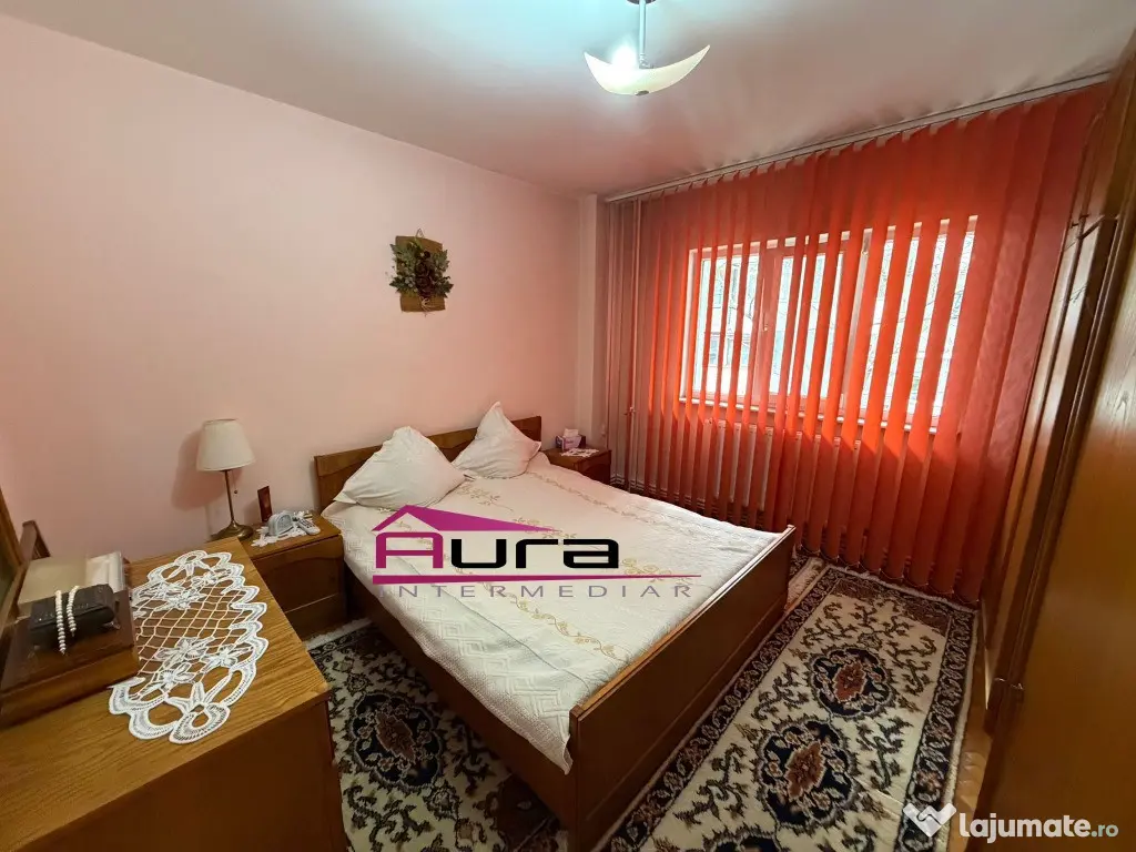 Apartament 4 camere Str.Victoriei 