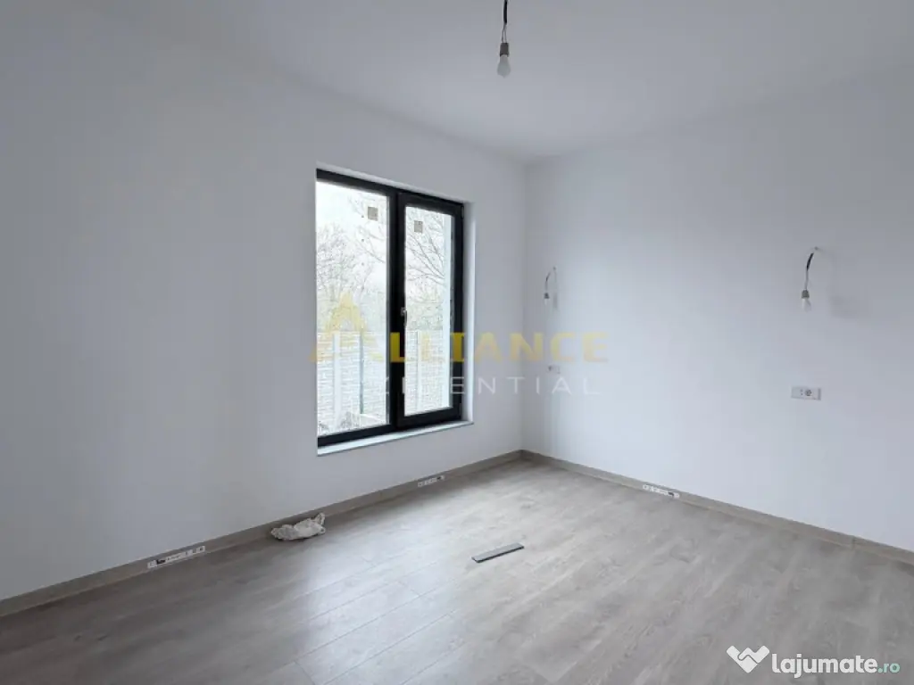 Casa Individuala - 3 camere - 1 baie - 250mp teren 