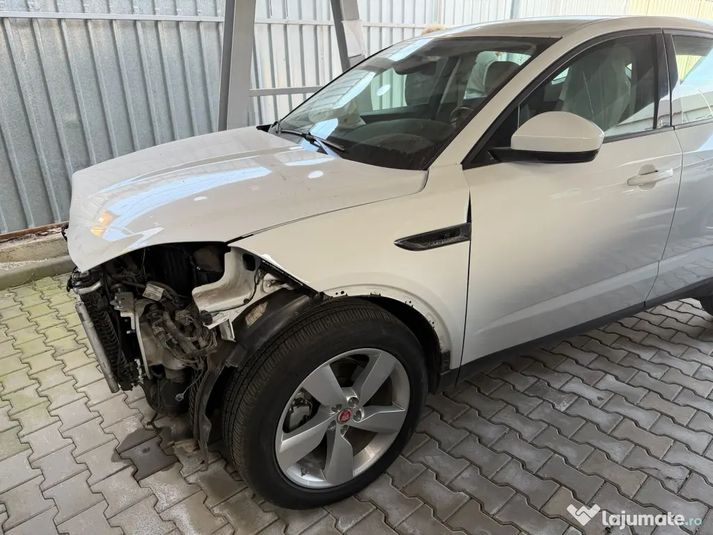 Jaguar E-Pace 2020 / 2021 – 30.000 km - avariat fata
