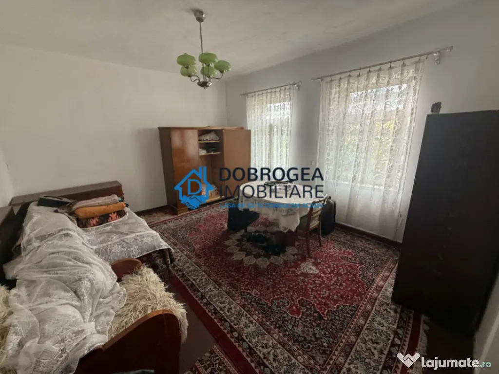 Zona centrala - Casa batraneasca, teren 690 mp 