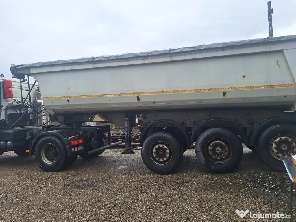 Cap tractor Volvo, am 2006, Euro 3, tracțiune 4x4. Semiremorca basculabila