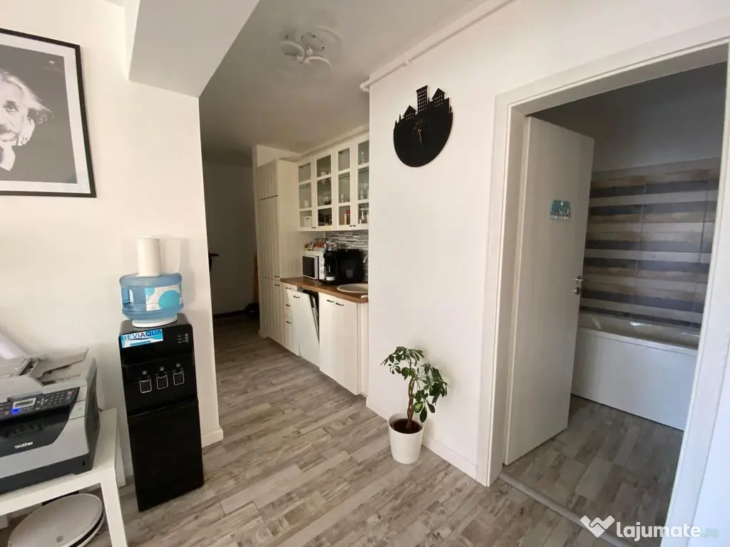 Birou shared (coworking)cu grădină, terasă si parcare ... 