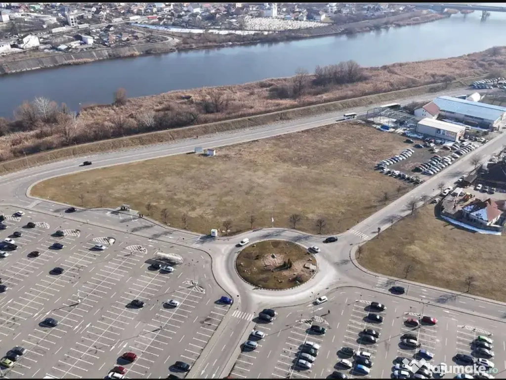 Teren de vânzare Shopping City Râmnicu Vâlcea 6.628 mp