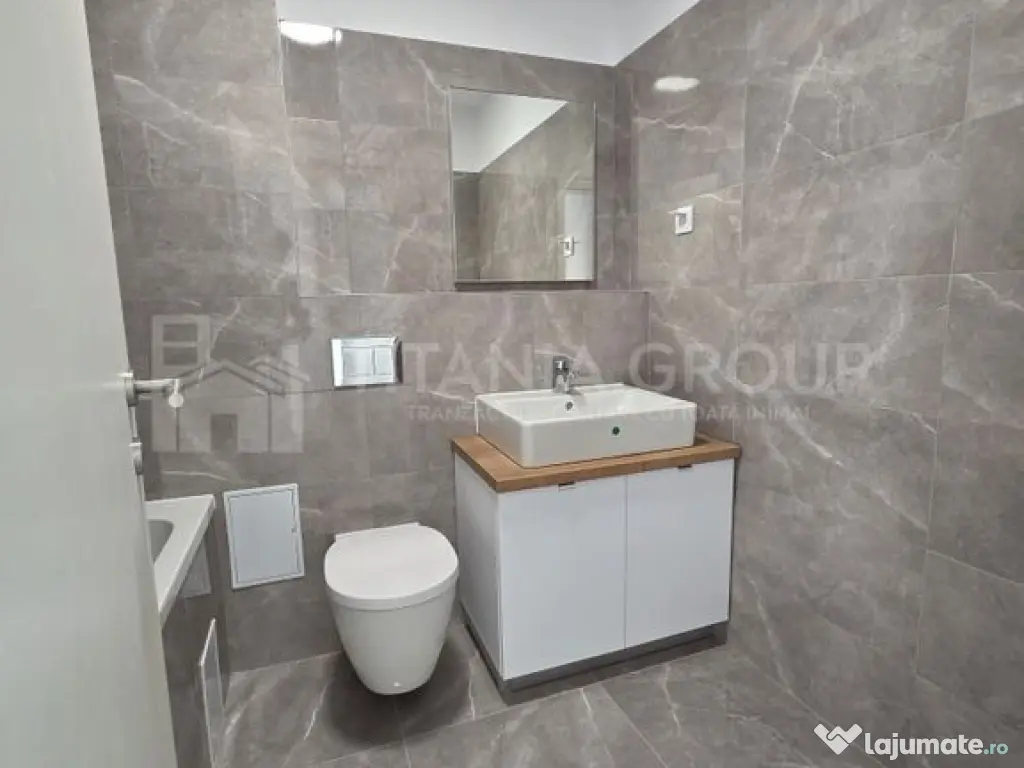 Apartament 3 camere decomandat, Prima inchiriere, Tractor... 