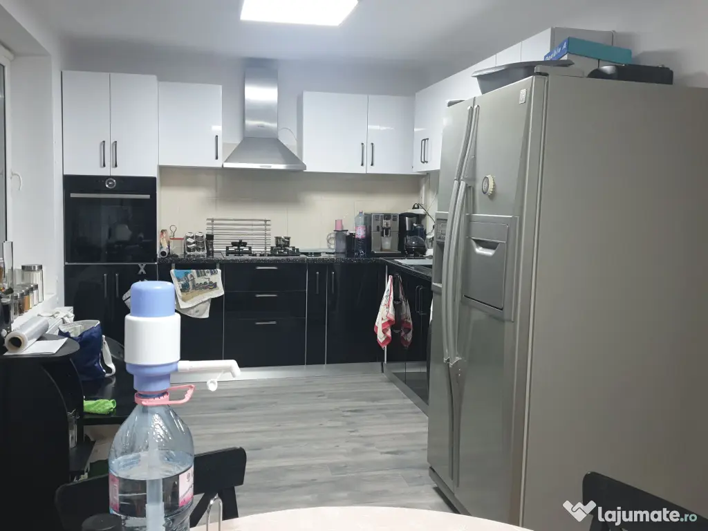 Vând casă la curte Ciorogarla 