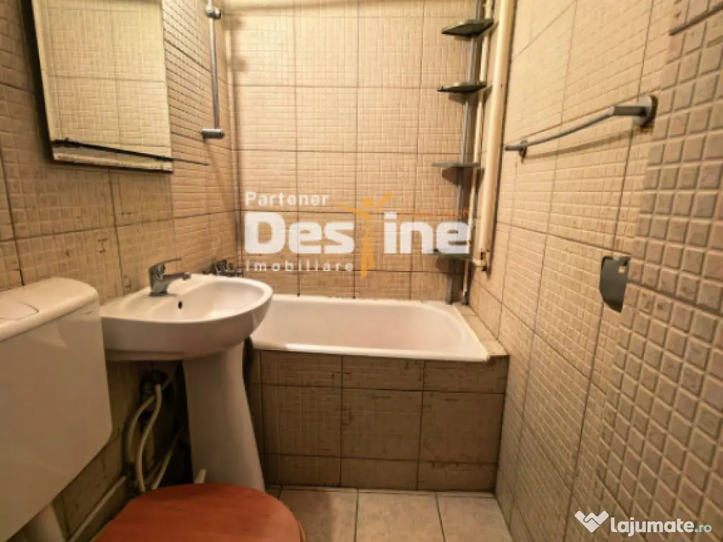 Chirie Garsoniera 24 mp etaj intermediar, mobilata, disponib 