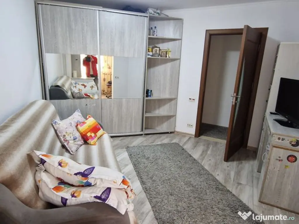 Anda, doua camere parter inalt. 