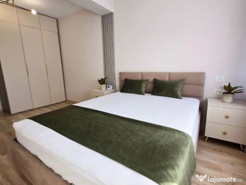 Apartament 2 camere insorit LUX , Tractorul, Coresi 