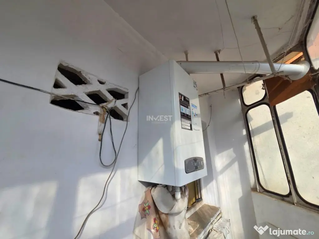 APARTAMENT 3 CAMERE-DECOMANDAT-ETAJ 1 