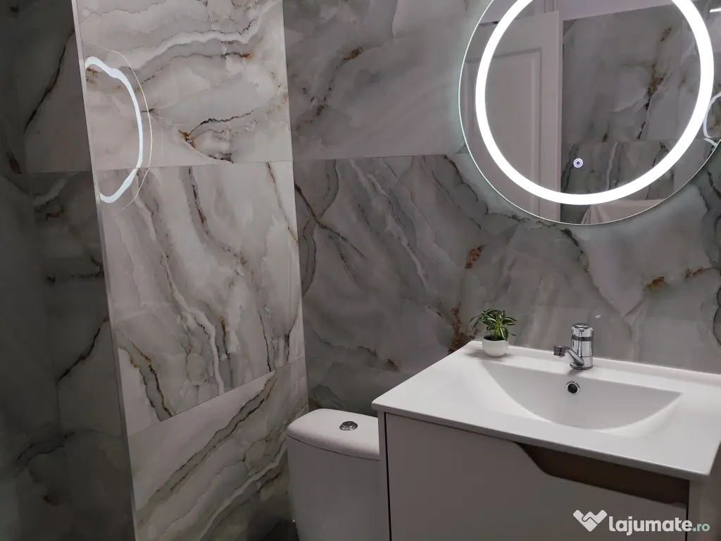 Închiriez apartament cu două camere 