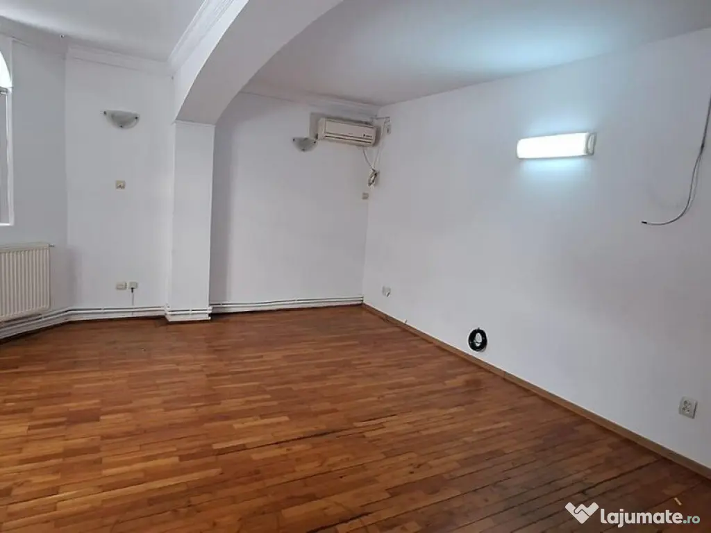 Vila,9 cam,zona Unirii,Splai,Metrou Timpuri Noi. 