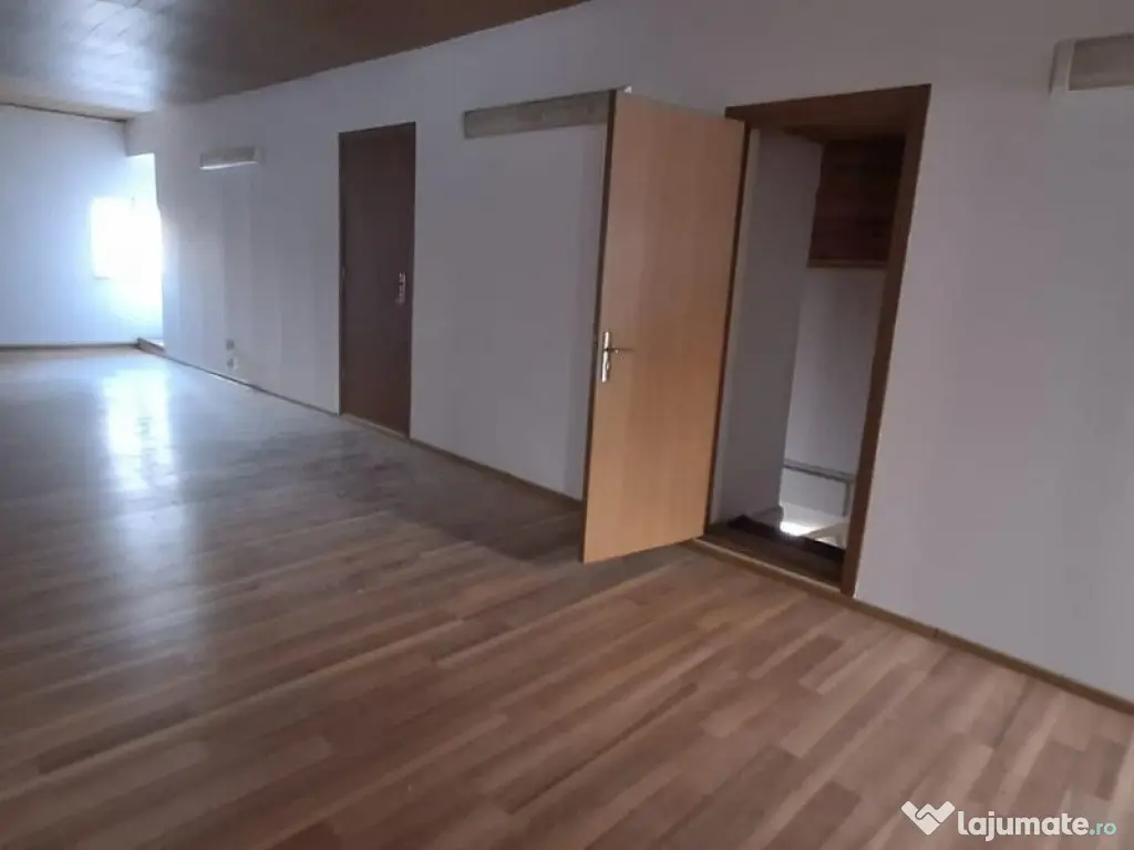 Vila,9 cam,zona Unirii,Splai,Metrou Timpuri Noi. 