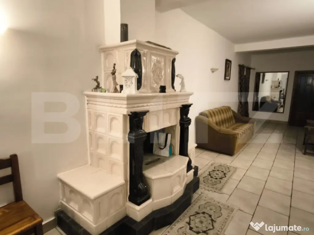 Pensiune Dp+P+E si 2 case de oaspeti, 900 mp utili, 5000 mp 