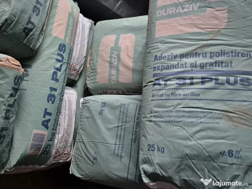 Vând saci adeziv pt polistiren 