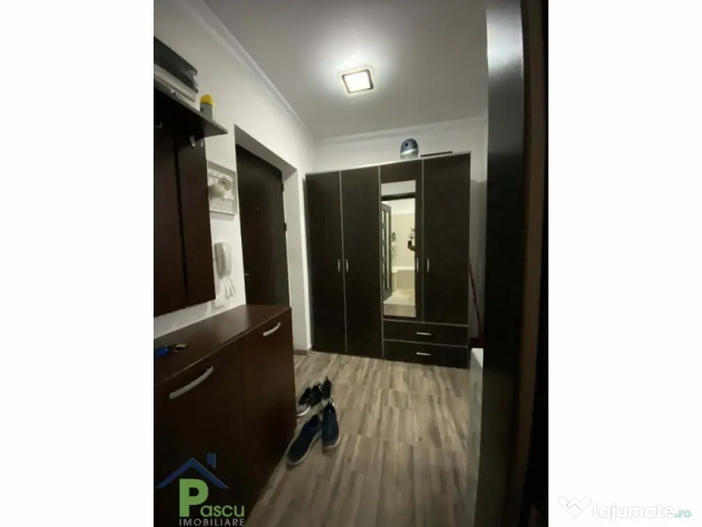 GIURGIULUI, str. Zetarilor, bloc 2018, cf. I, 38 mpu, centrala proprie 