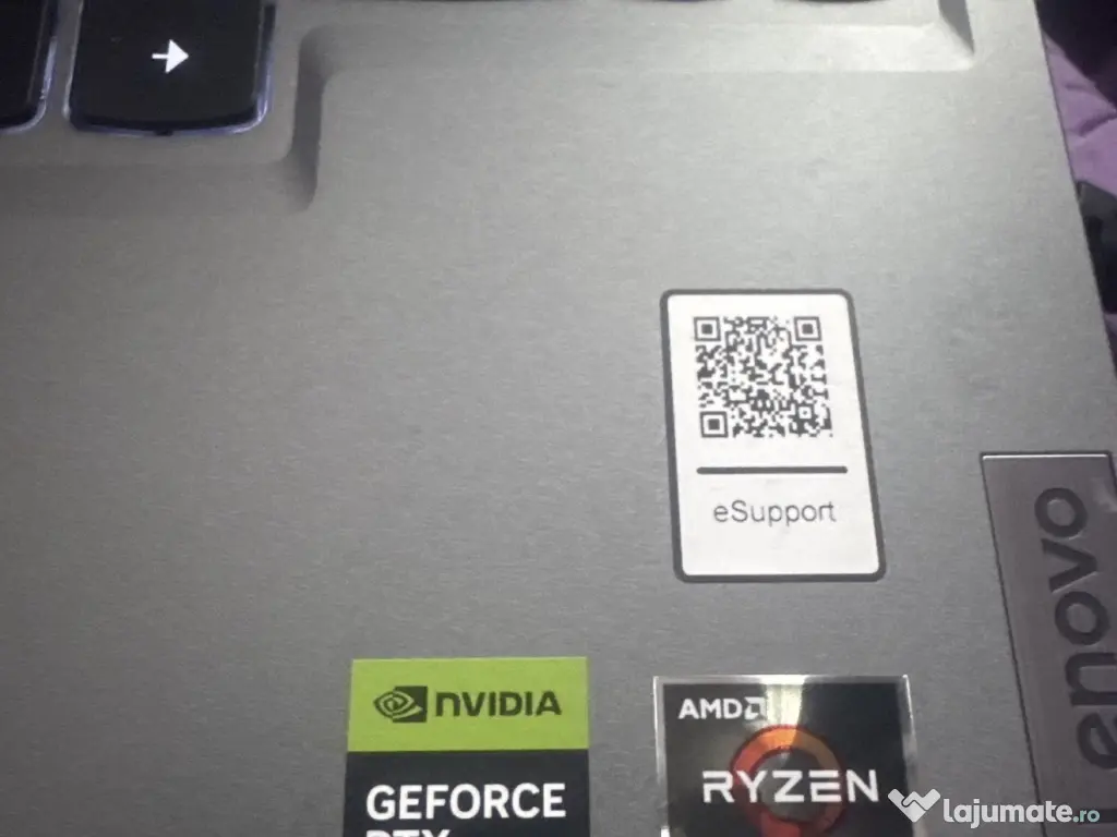 Leptop lenovo gaming 