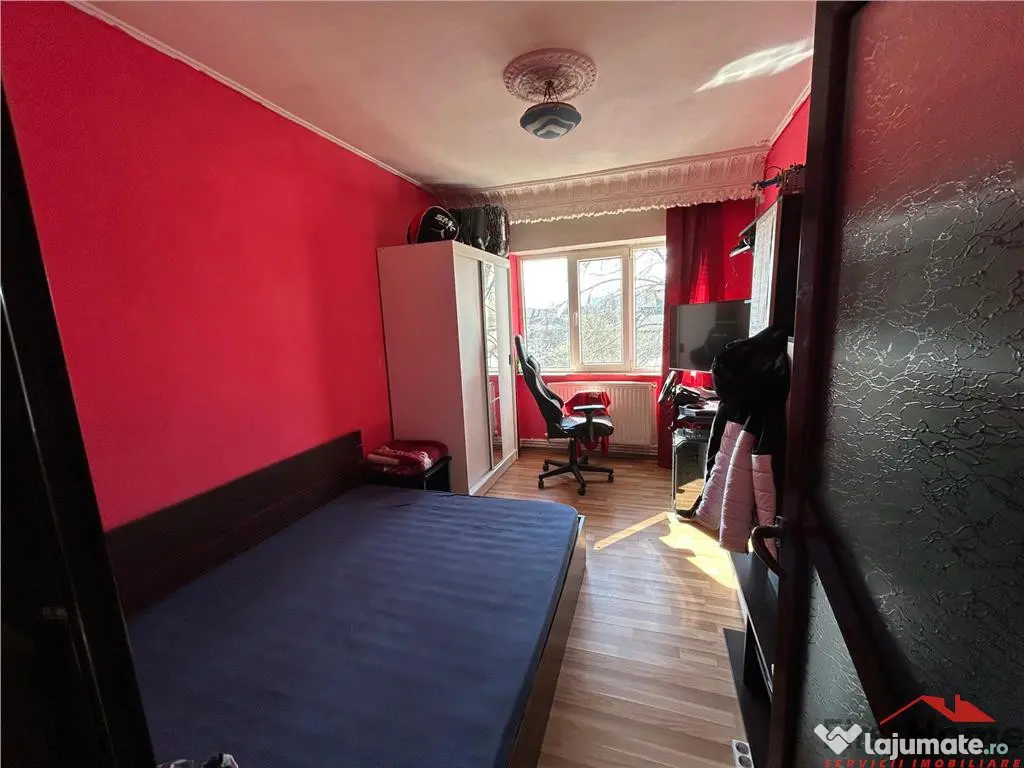 Apartament cu 2 camere de , 62mp, zona centrala. 