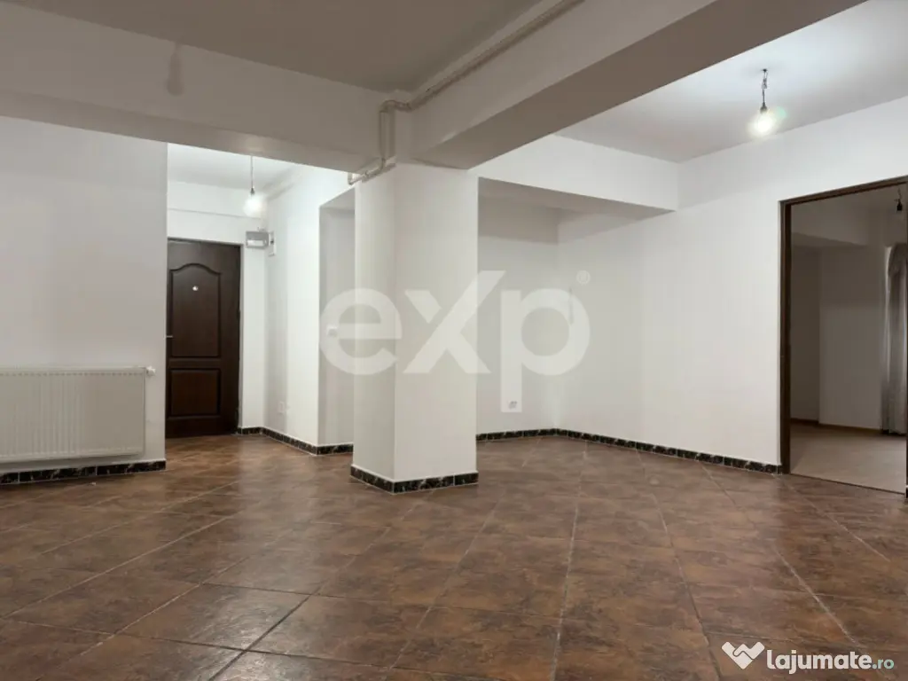 Apartament cu 3 camere de vânzare cu loc de parcare, Calea 