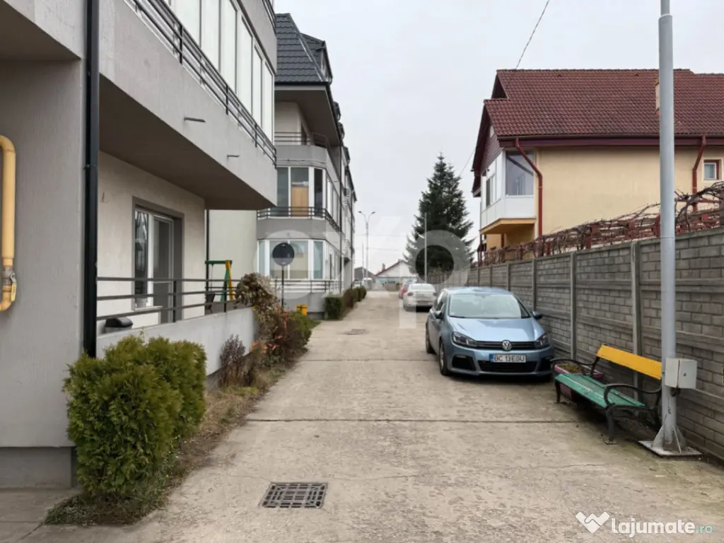 Apartament cu 3 camere de vânzare cu loc de parcare, Calea 