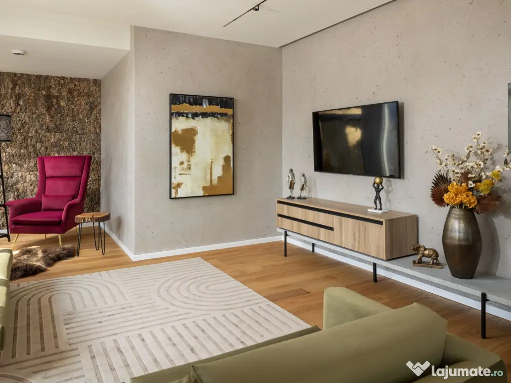 De inchiriat Penthouse 3 camere 