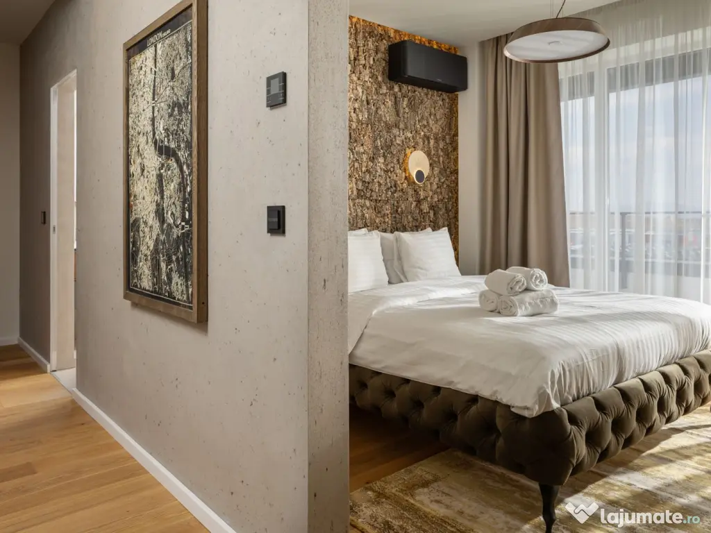 De inchiriat Penthouse 3 camere 