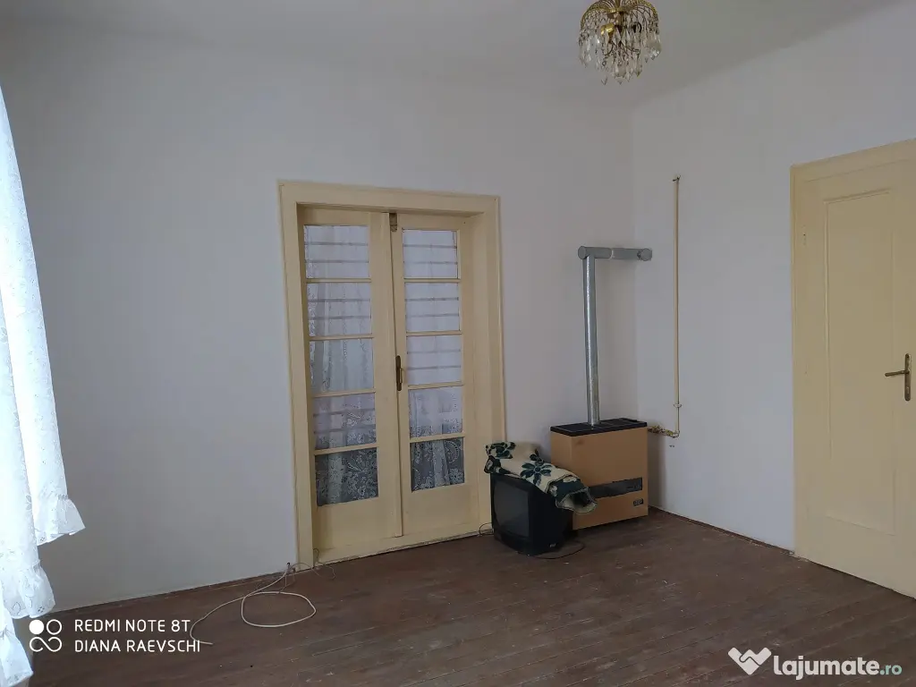 Inchiriez casa 3 camere zona Gradiste 