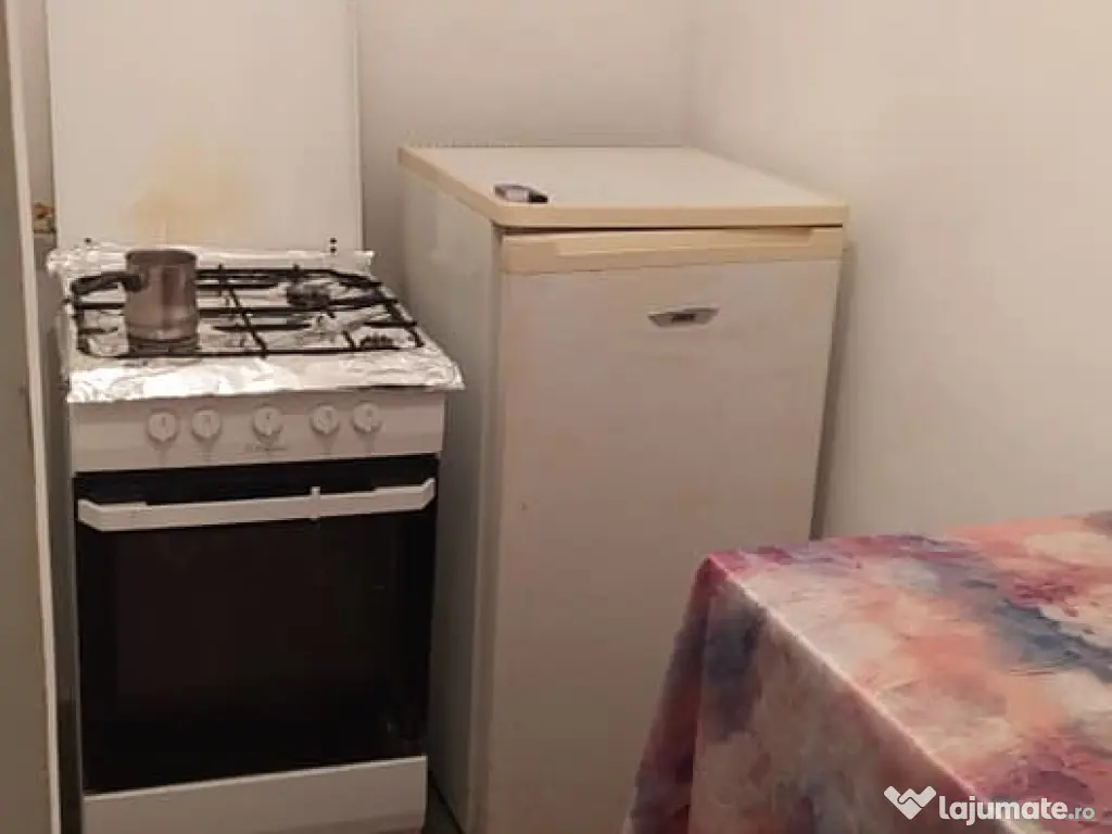 Inchiriez casa 3 camere zona Gradiste 