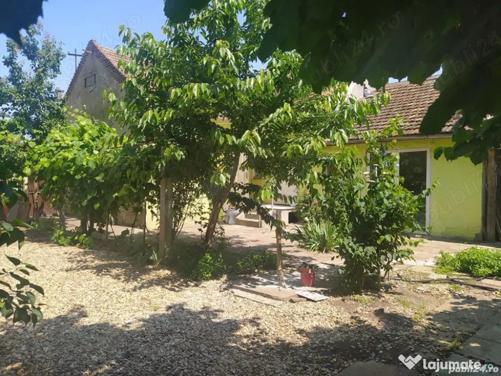 Inchiriez casa 3 camere zona Gradiste 