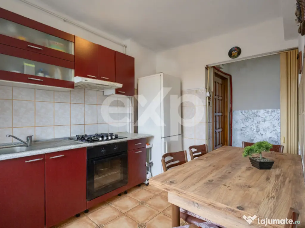 De vânzare apartament 2 Camere în Buziaș 