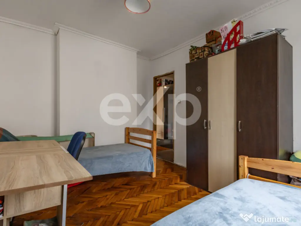 De vânzare apartament 2 Camere în Buziaș 