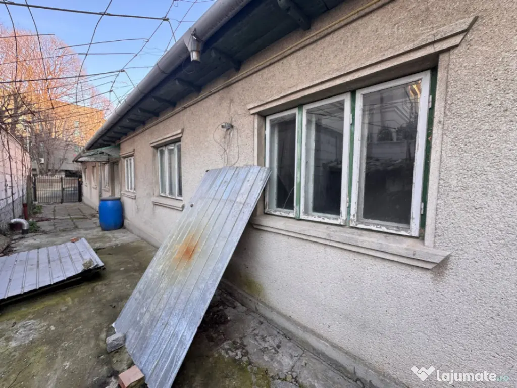 Teren cu autorizatie de constructie, situat in zona Tomis II 