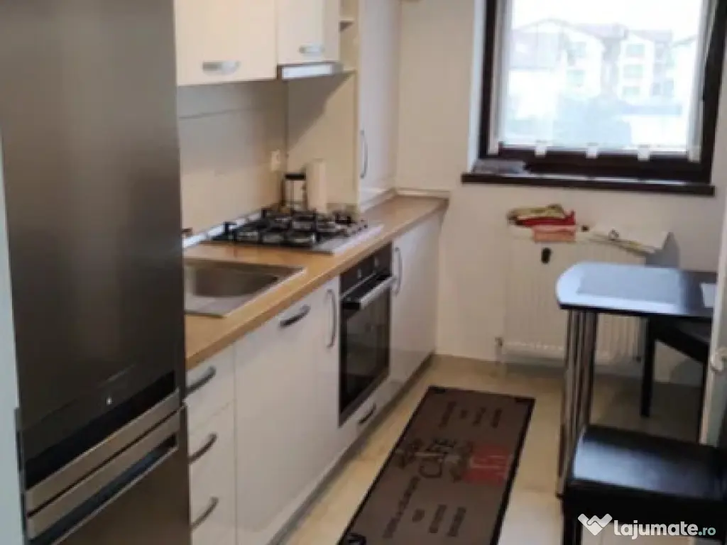 Apartament 2 camere, decomandat - zona Sanpetru 