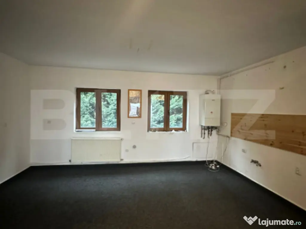 OPORTUNITATE INVESTIȚIE: Apartament de 4 camere, 2 bai, 134