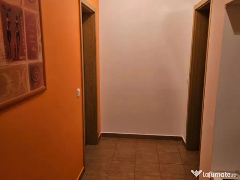 Apartament 3 camere, decomandat - zona Racadau 